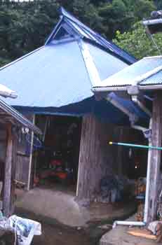 紙すき部屋・茶部屋を行った作業小屋の写真