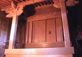 八幡宮本殿の写真
