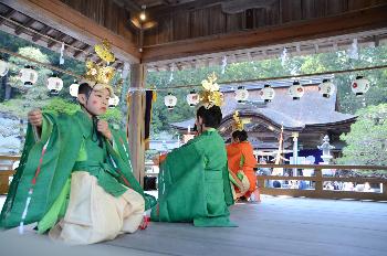 小国神社舞楽