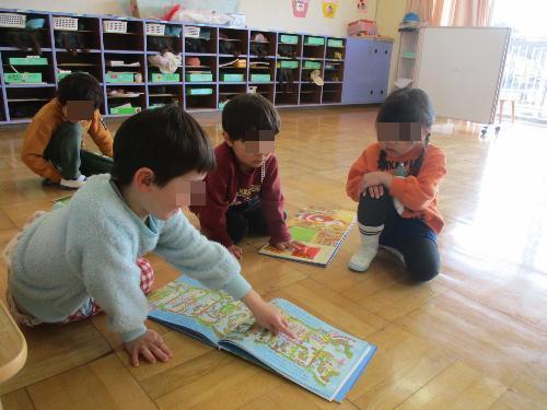 絵本をみんなで