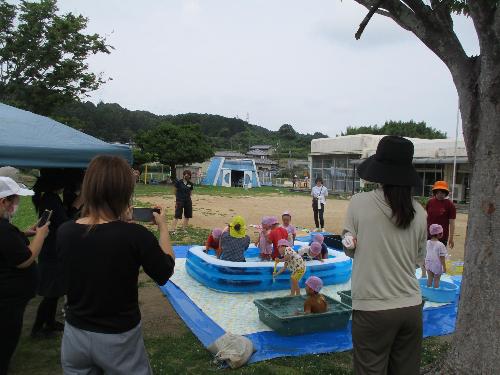 プール遊びひよこグミ
