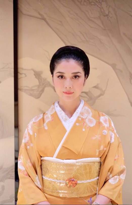 松井冬子氏